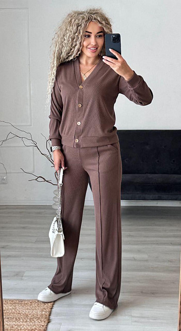 Женский стильный повседневный костюм двойка: кардиган на пуговицах + брюки трикотажный рубчик Мокко, 50/52 Одесса - изображение 1