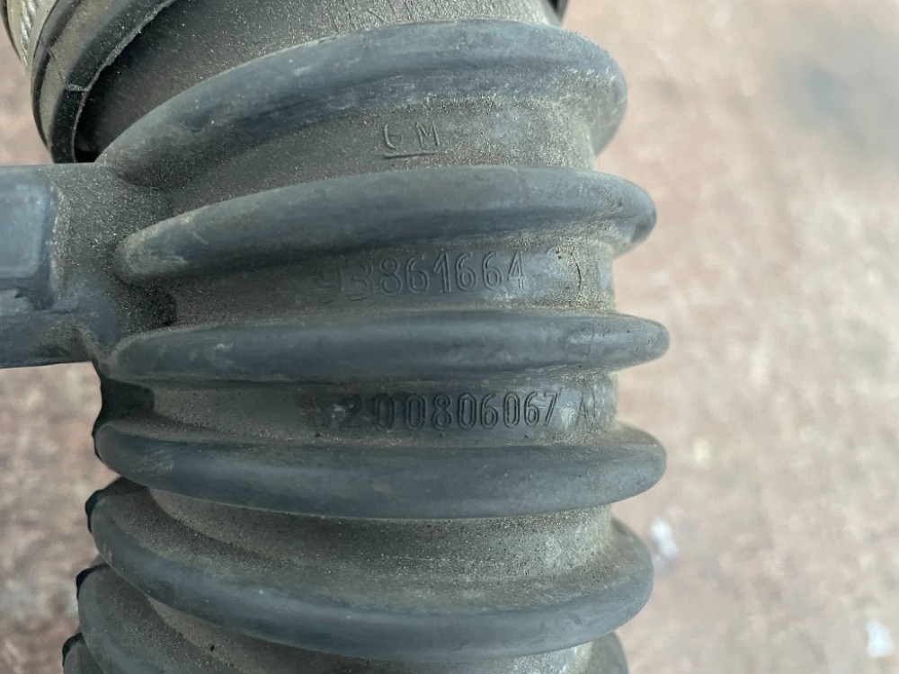 Патрубок повітряного фільтра Renault Trafic 2.0 dci 2007-2014 (8200806067) Ковель - фото 3