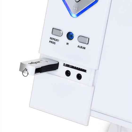 V-12 Стерео MP3 CD-плеєр USB SD AUX Білий Білий (Німеччина, читати опис) Рівне