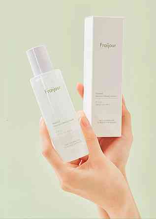 Эссенция для чувствительной кожи лица с хауттюйнией Heartleaf Intensive Calming Essence Fraijour 120 мл Киев