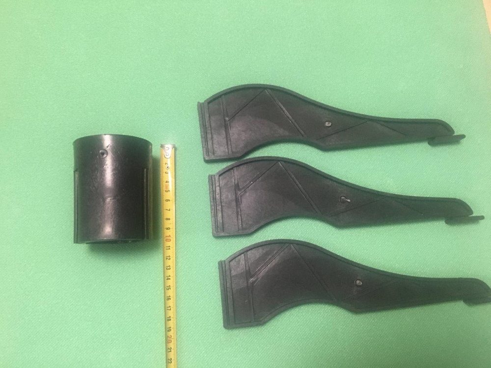 Подставка под елку на высоту мах 1,8-1,9 м, диаметр 5 см, черный, тренога для елки из полипропилена, Украина. Киев - изображение 4