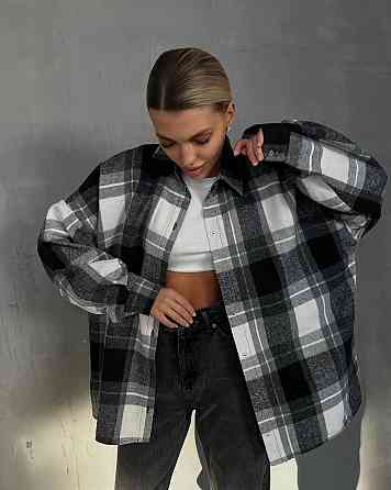Жіноча трендова сорочка вільного крою з принтом клітинка Одеса