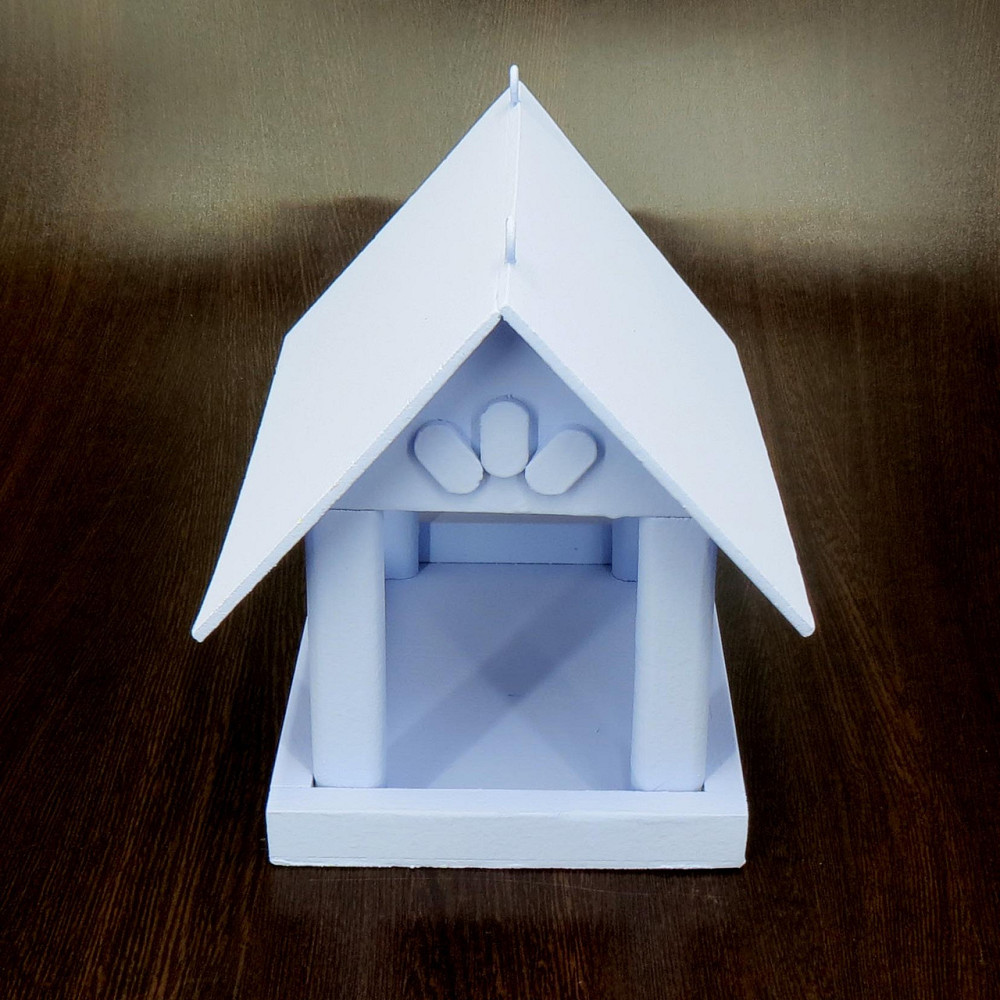 Кормушка садовая для птиц 