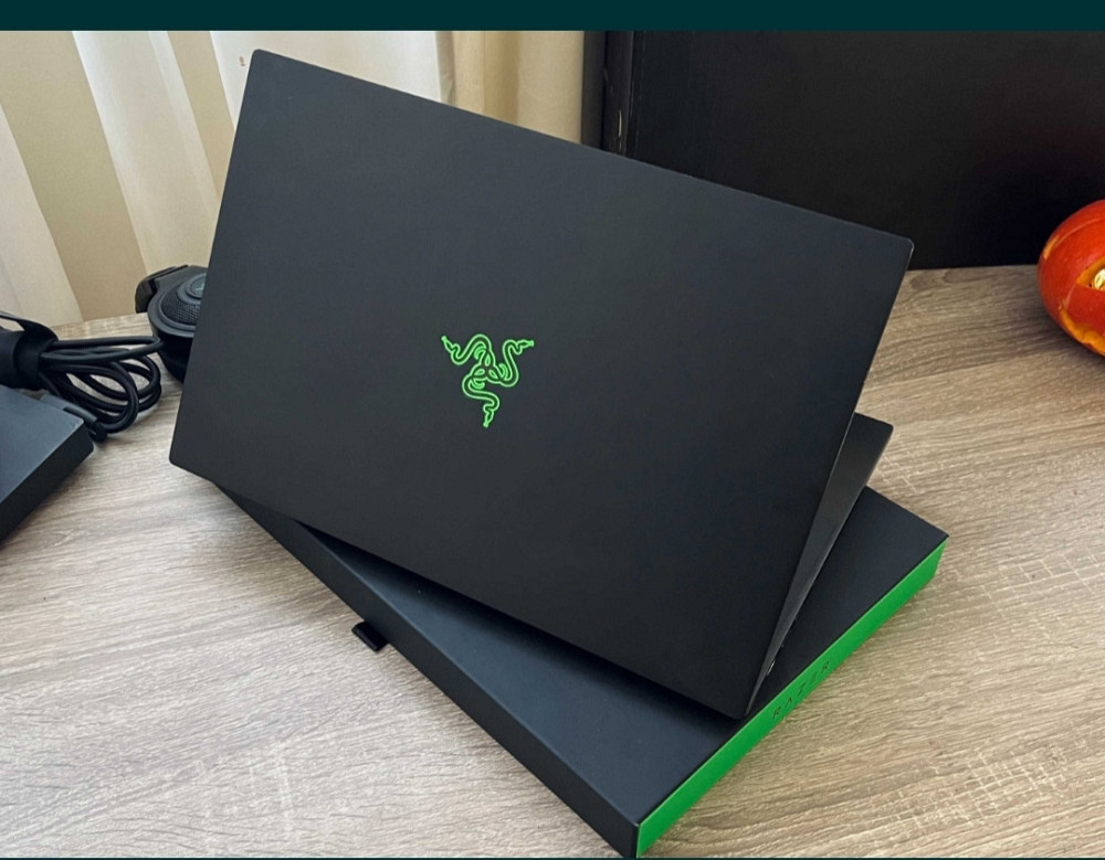 США Игровой ноутбук Razer Blade Pro 15 (RTX 2070,3060,3070). Киев - изображение 6