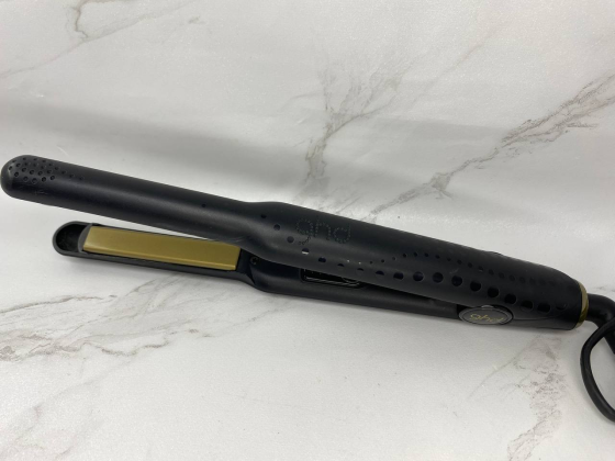 Б/в Професійний керамічний стайлер-випрямляч для волосся GHD Gold Mini Styler Black — Вузький утюжок для короткого волосся т Київ