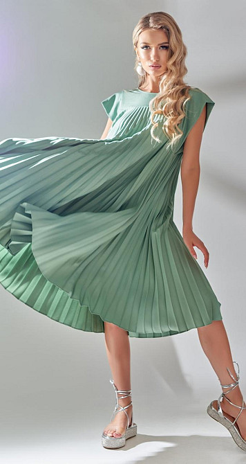 Платье в складку плиссе (46) Киев - изображение 2