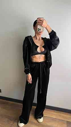 Женский стильный костюм тройка: кофта топ и штаны велюр плюш Черный, 44/46 Одесса