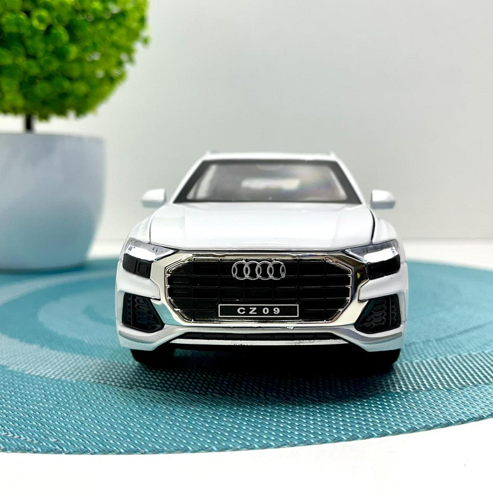 Машинка металева TK Union Group Audi Q8 відчиняються двері капот багажник масштаб 1:24 Біла (GT-5250) Чернигов - изображение 4