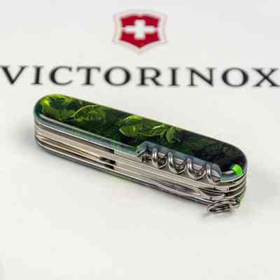 Нож Victorinox Huntsman Zodiac 91 мм Зелений дерев'яний дракон (1.3713.3_Z3240p) Винница
