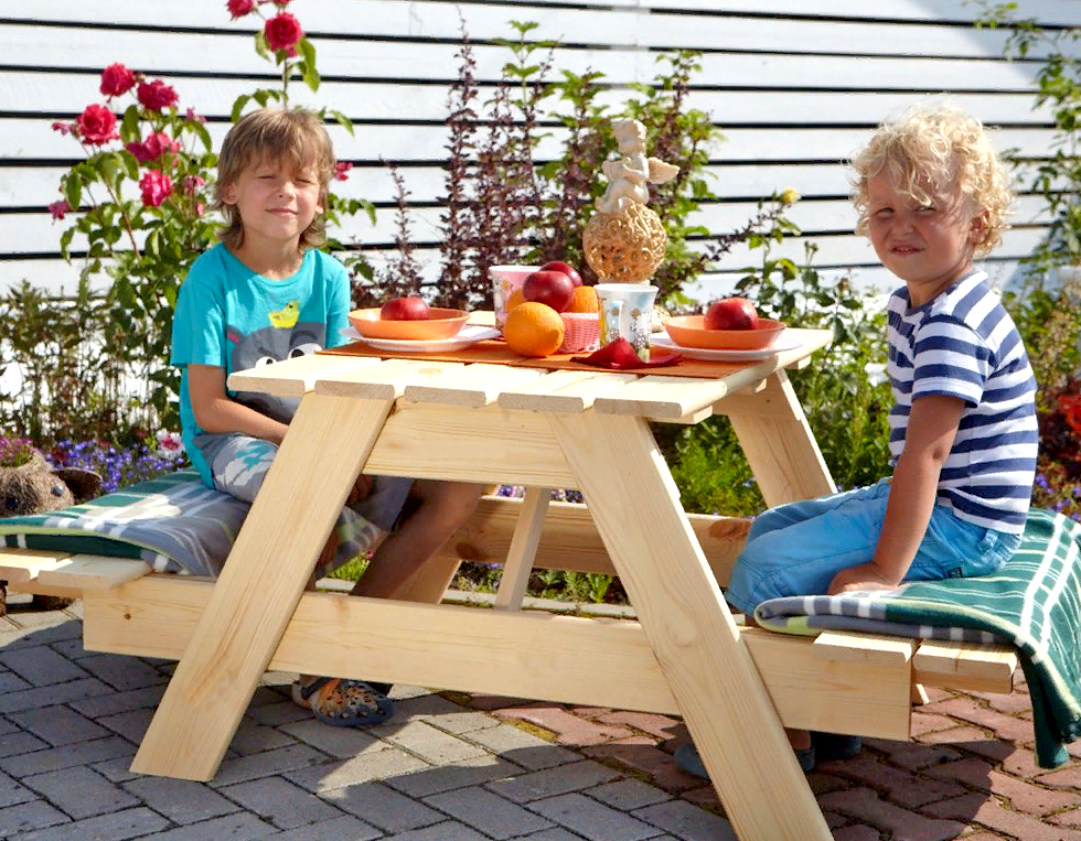 Детский садовый столик 