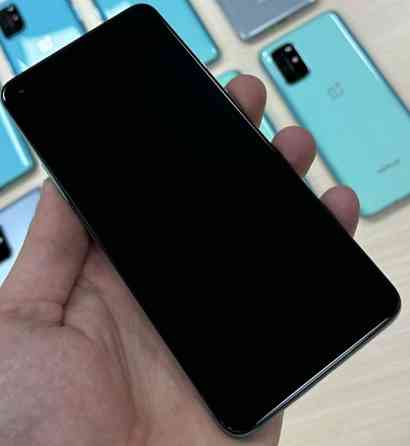 Смартфон: One Plus 8T 12/256Gb. Neverlock.OnePlus 8T Киев