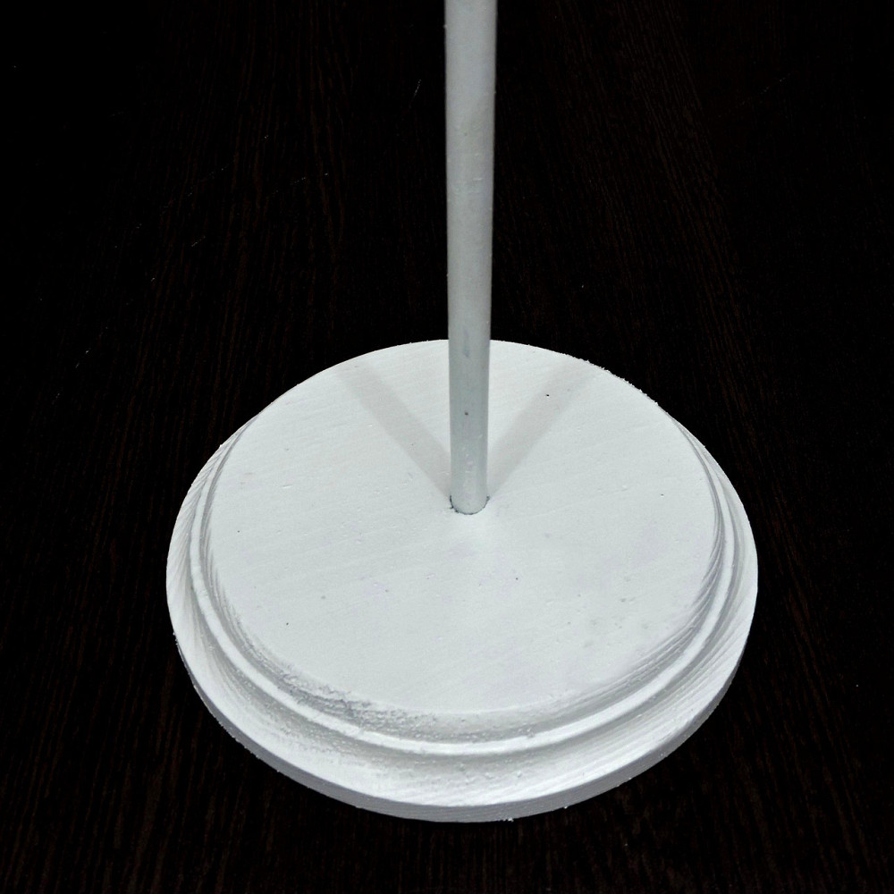 Подставка для кукол 