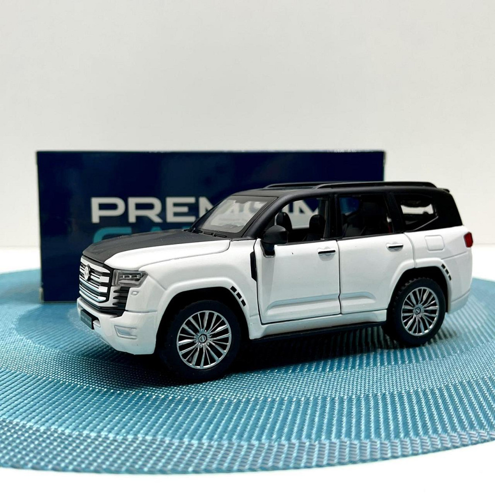 Машина Автосвіт Toyota Land Cruiser 300 інерційна масштаб 1:32 відчиняються двері капот багажник 15 см Біла (AP-2088) Чернігів - фото 2