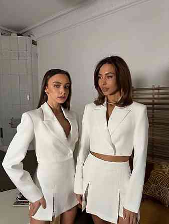 Женский стильный костюм двойка: жакет и юбка-шорты костюмка Молочный, 46/48 Одесса
