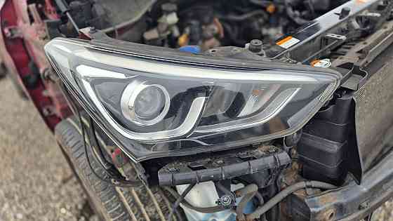 Hyundai Santa Fe 2013-2018 Передня права фара Київ