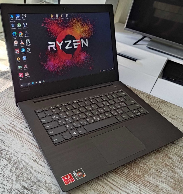 2020. Мощный Ноутбук: Lenovo Ryzen 3/8Gb. DDR4, AMD Vega 2Gb. SSD256Gb. 5ч. Киев - изображение 1