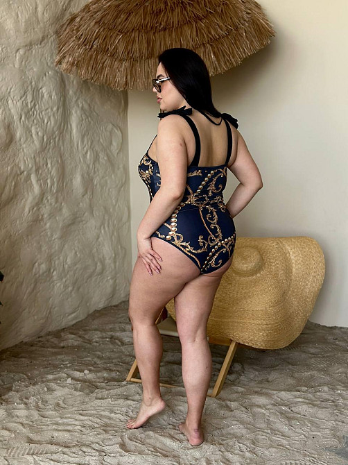 Женский сдельный купальник больших размеров с парео plus size с поролоновыми чашками и принтом бифлекс черный 2XL Одесса - изображение 6