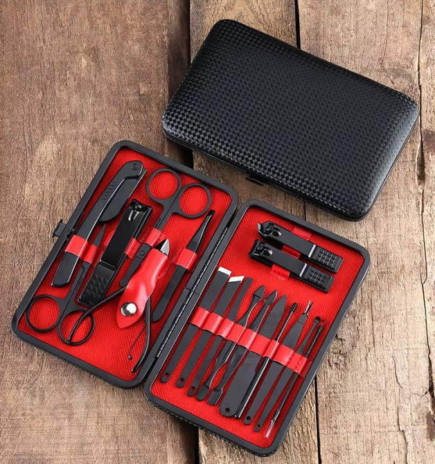 Набір інструментів для манікюру та педикюру універсальний б'юті набір для чищення обличчя, 18 шт, колір чорний Кам'янець-Подільський - фото 1