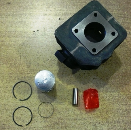 Циліндр у зборі скутера Хонда Діо 50 Мукачево - фото 1