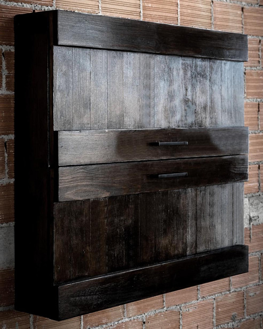 Настенный бар 