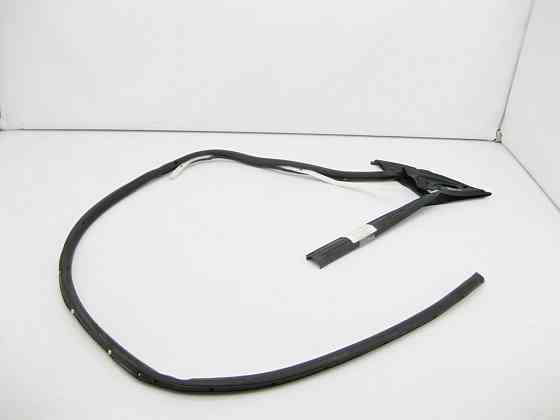 Mercedes-Benz  A2097200254 Ущільнювач над правим опускним склом CLK C209 Одеса