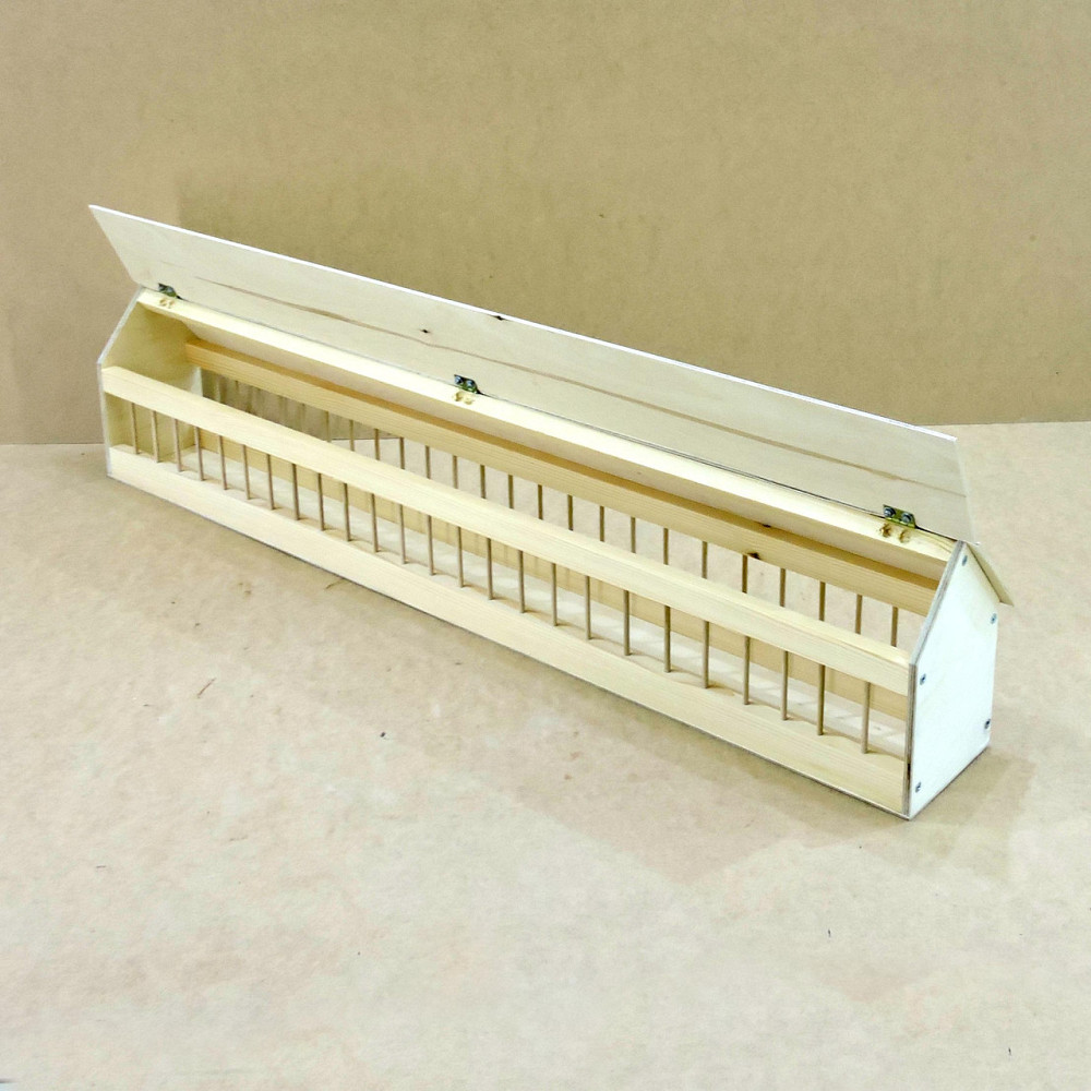 Деревянная кормушка для голубей 