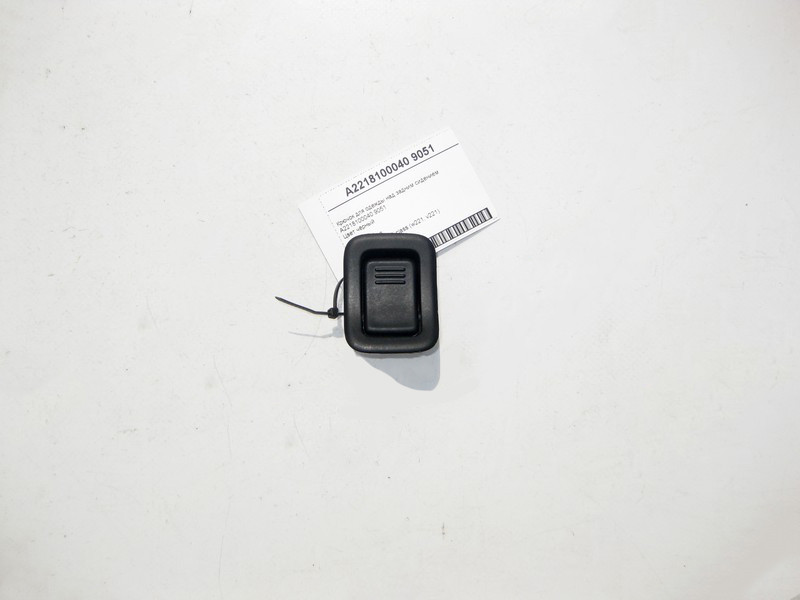 Mercedes-Benz  A2218100040 9051 Гачок для одягу над заднім сидінням чорний S-Class W221 Одесса - изображение 1