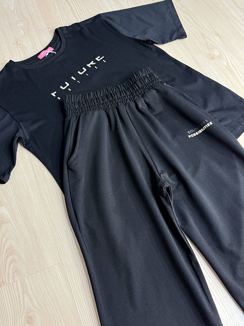 Костюм женский CAPPITONE 101183 с надписью футболка оверсайз и брюки палаццо черный, черный, S Киев - изображение 3