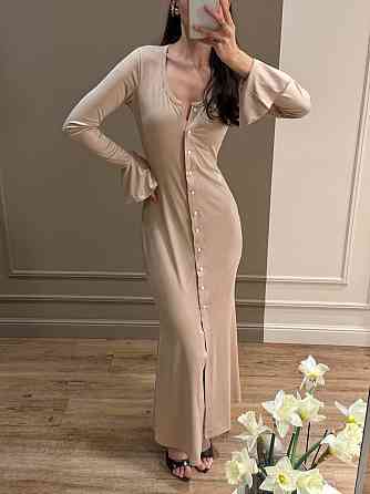 Жіноче стильне елегантне плаття в довжині максі мікродайвінг Бежевий, 42/44 Одеса