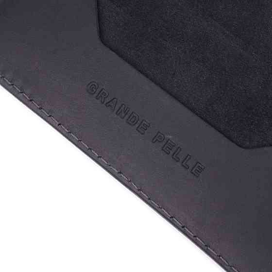 Стильная обложка на паспорт в винтажной коже Черная (GRANDE PELLE) Киев