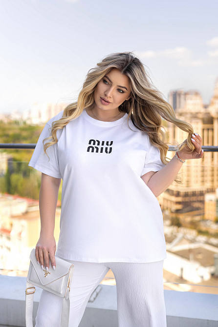 Женская футболка оверсайз с принтом 