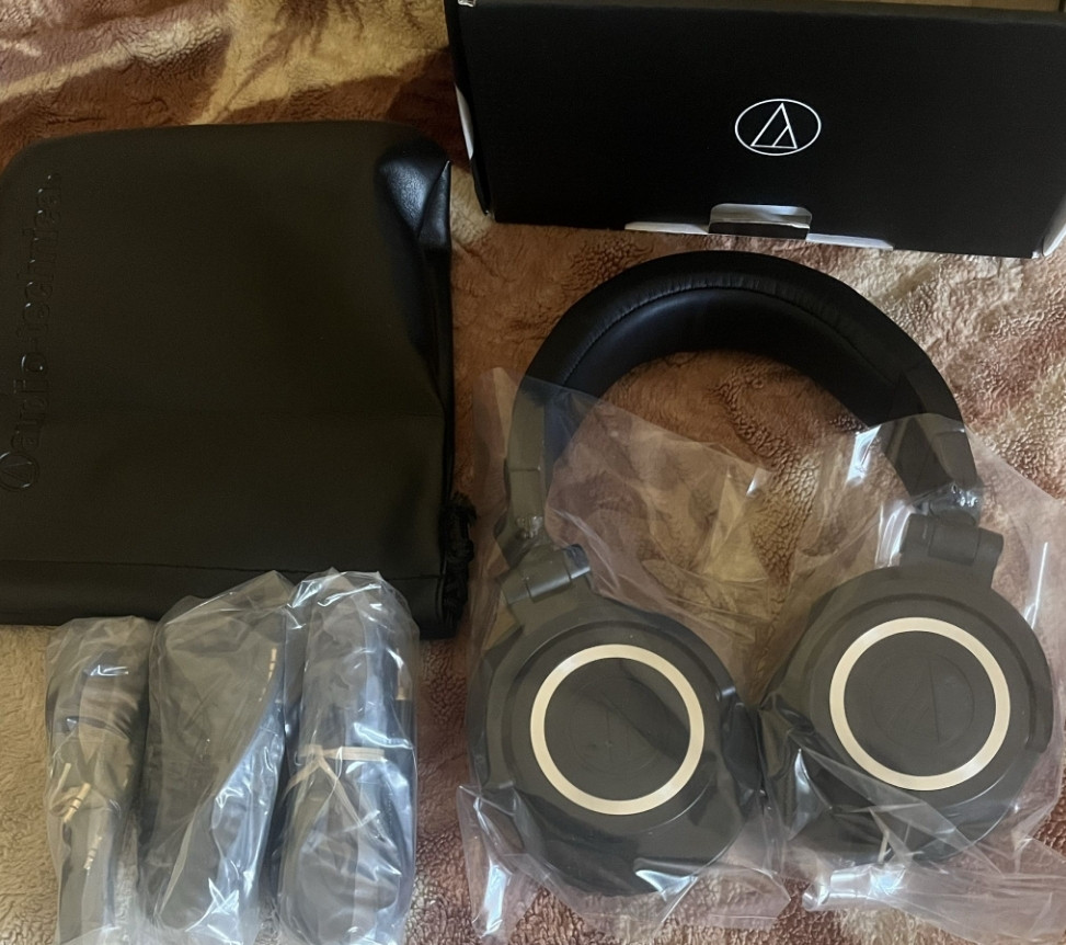 Наушники Audio Technica Ath m50x. Киев - изображение 1