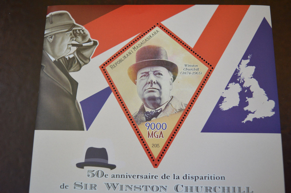 Мадагаскар. Марки. Транспорт. Блок. 2013 год (А-22) Полтава - изображение 1