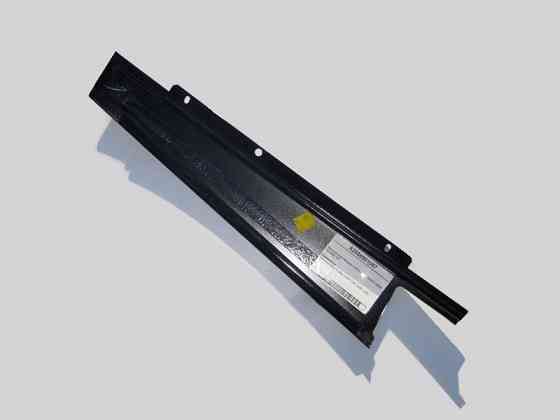 Mercedes-Benz  A2056901087 Вертикальна накладка скла задніх правих дверей C-Class W205 Одеса