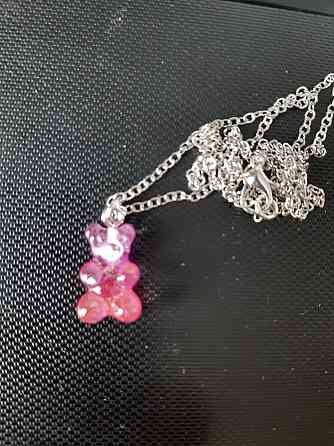 Украшенияс ведмедиками, рожевий + фіолетовий - довжина 50см, смола, цинковий сплав Київ