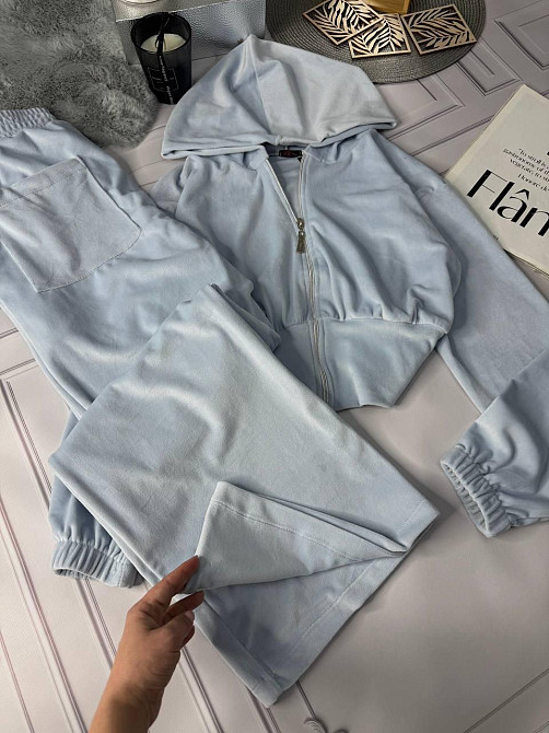 Женский стильный прогулочный костюм двойка: кофта и штаны велюр-плюш Одесса - изображение 17