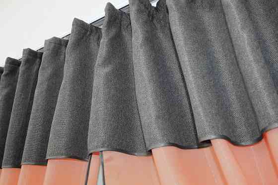 Кухонные шторы VR-Textil № 073к с ламбрекеном и подхватами персиковый с серым 270х170 см (52-0219) Киев