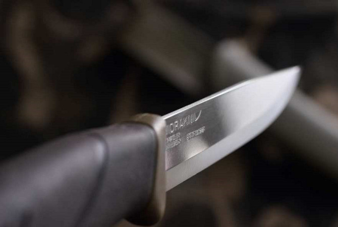 Туристический Нож с чехлом Morakniv 