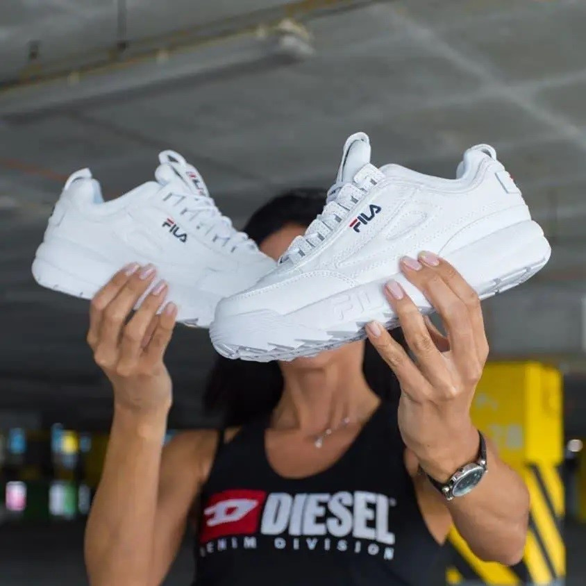 Кроссовки Женские FILA Disruptor Белые Кожаные Фила (размеры: 36,37) Видео Обзор Днепр - изображение 4