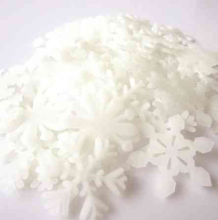 Декор снежинки фосфорные 48 штук 3 см белый Киев