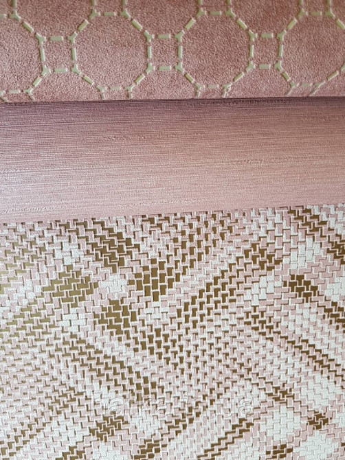 Шпалери вінілові на флізелін BN International 219701 Finesse геометрія абстракція 3д рожевий золото бежевий Київ - фото 1