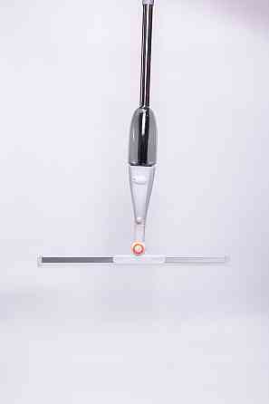 Швабра-скребок з розпилювачем та довгою металевою ручкою для миття твердих поверхонь у будинку та офісі HP-35015-23 Київ