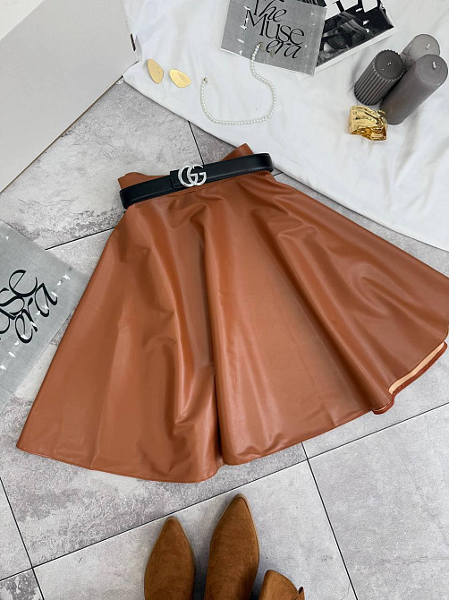 Женская базовая юбка солнце из эко-кожи Коричневый, 42/44 Одесса - изображение 4