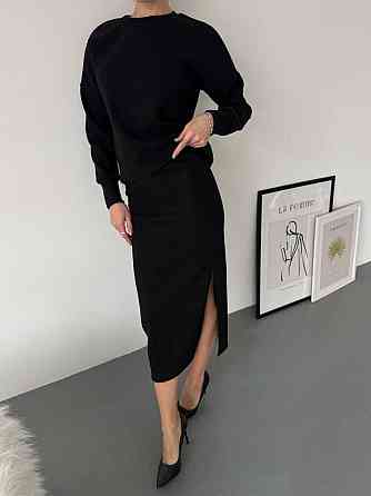 Жіночий стильний теплий костюм двійка з розрізом збоку Одеса