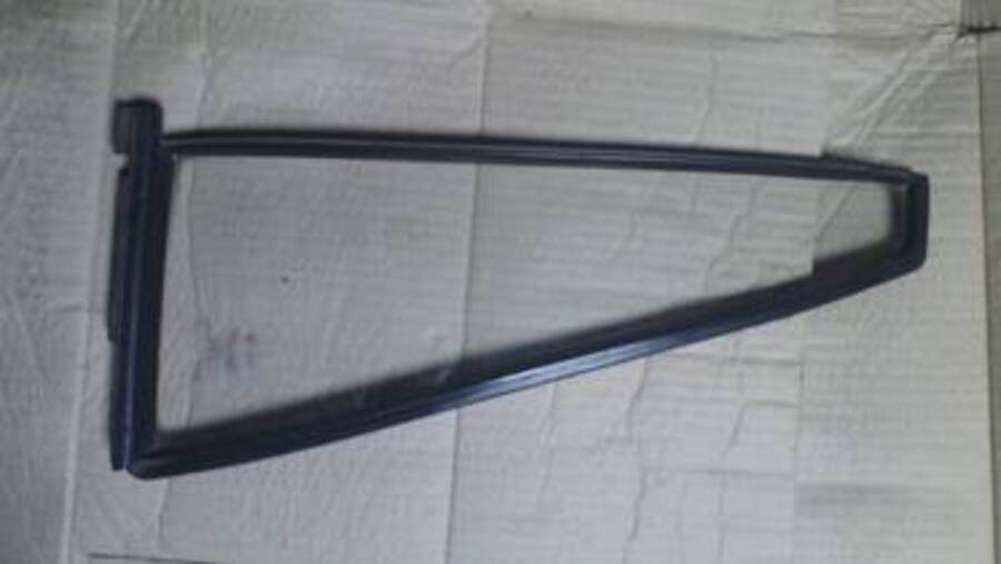 Ущільнювач скла задньої правої, лівої двері 331845218a Фолькс Пассат 86р.в. 331845217a Винница - изображение 2