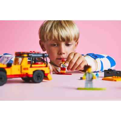 Конструктор LEGO City Пляжный спасательный грузовик (60453) Винница