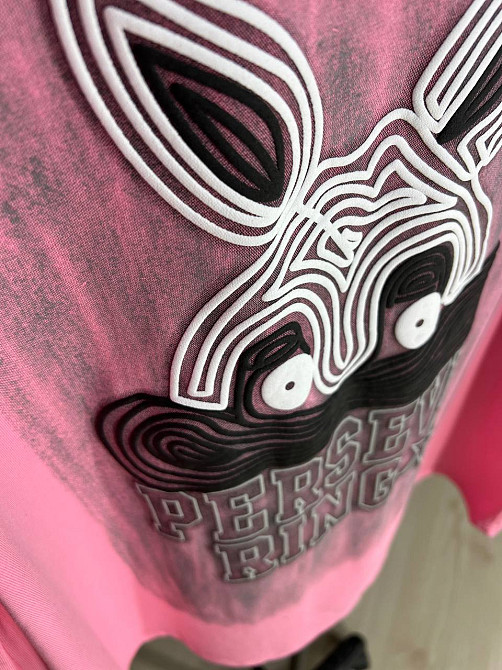 Футболка жіноча YIGOU 23 напис малюнок кролик оверсайз подовжена one size, рожевий, one size Київ - фото 2