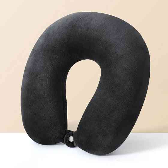 Подушка для поїздок на шию 27 на 26 см чорний Київ