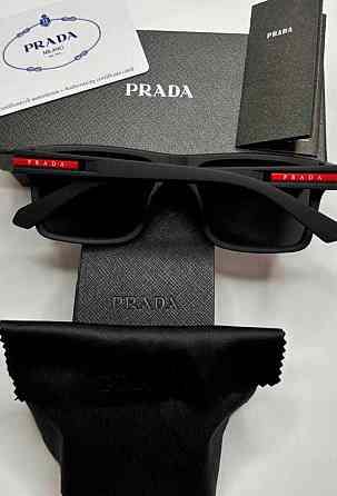 Сонцезахисні окуляри Prada Київ