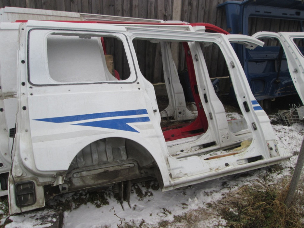 Боковина права Opel Vivaro 2001-2013 (коротка база) Ковель - изображение 1